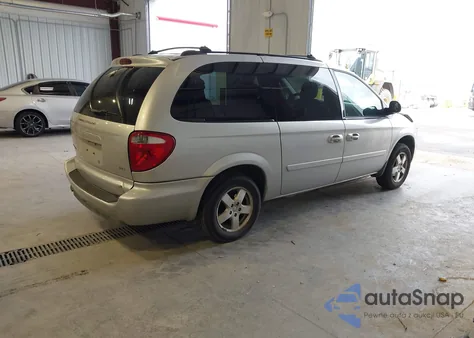 2005 Dodge Grand Caravan Sxt z USA, uszkodzony, nr VIN 2D4GP44L15R459026